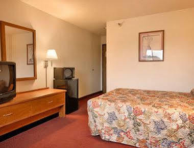 Super 8 By Wyndham Dumfries/Quantico Hotel Kültér fotó